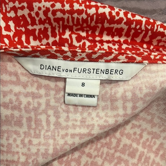 DVF New Yahzi Short Sleeve Wrap Dress Size 8 - Picture 8 of 10